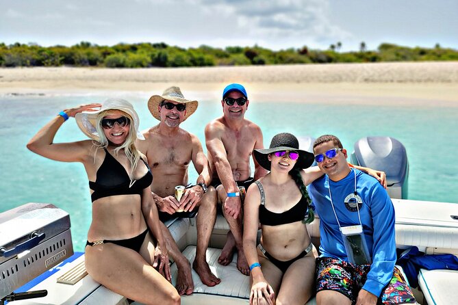 All-Inclusive: Mako 29ft Boat Tour to Icacos Palomino & Palominito - The 29-foot Mako setup: comfort you’ll actually use