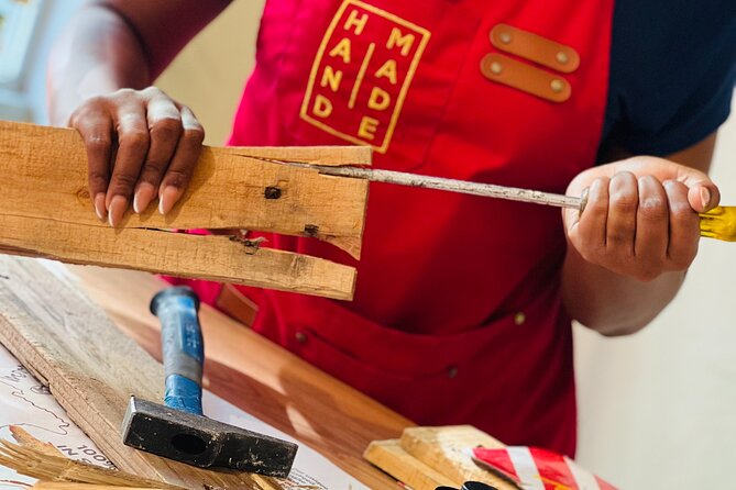 Caribbean Driftwood Making in San Juan - Who this suits best, and who might choose something else