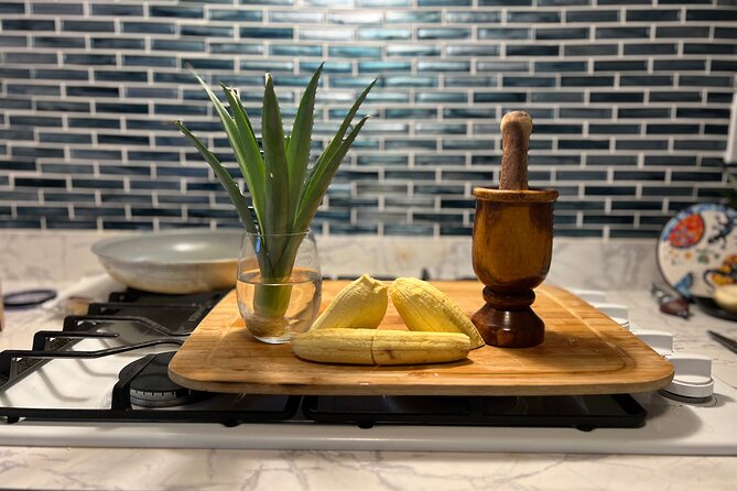 Caribbean Food Experience - What you actually cook: piña coladas, sofrito, tostones baskets, quesitos