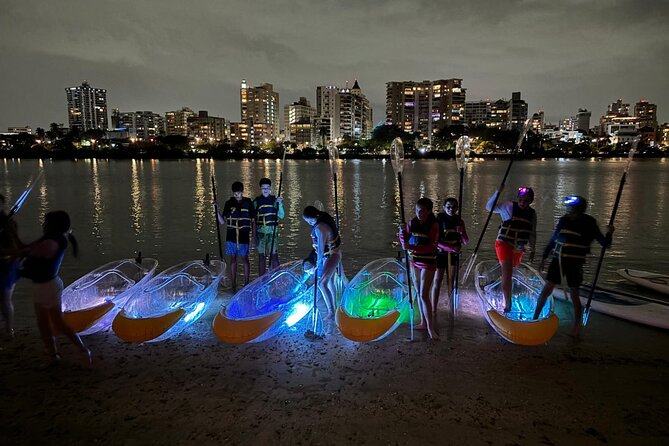 Clear LED Kayaking in Condado Lagoon - Gliding Across the Lagoon: Pace, Control, and What to Ask For