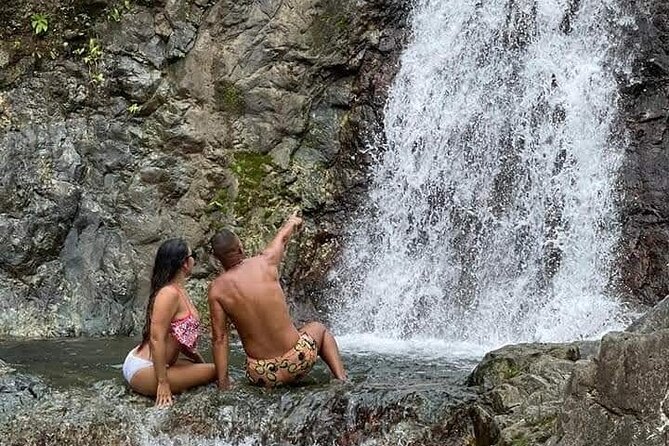 El Yunque Tour with Luquillo Lunch Stop and Transport: 6 ppl Max - Why La Tinajas makes this El Yunque day feel real