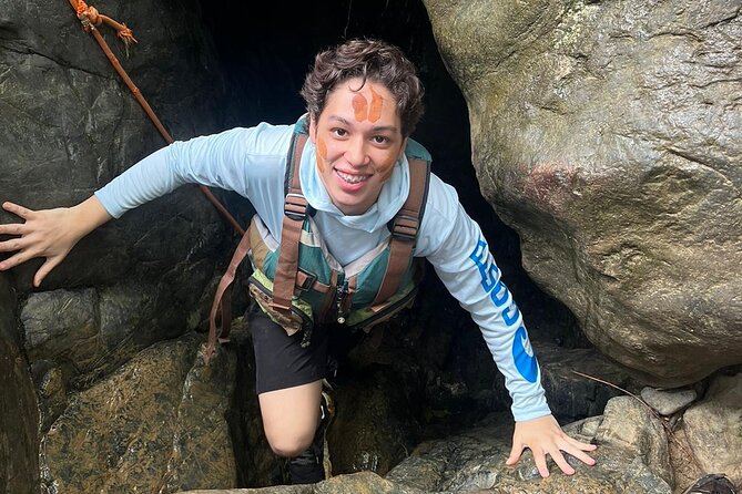 El Yunque Tour with Luquillo Lunch Stop and Transport: 6 ppl Max - Rio La Tinajas: swimming, natural pools, and optional jumps or swings