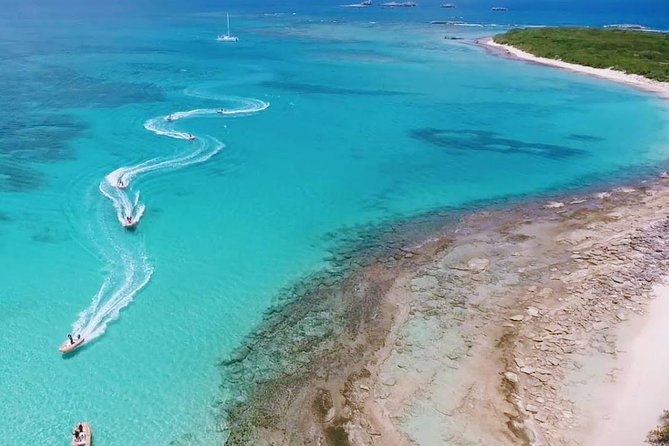 Fajardo Mini Boat Snorkel Safari - Getting to La Cordillera Cays: Cabezas de San Juan first