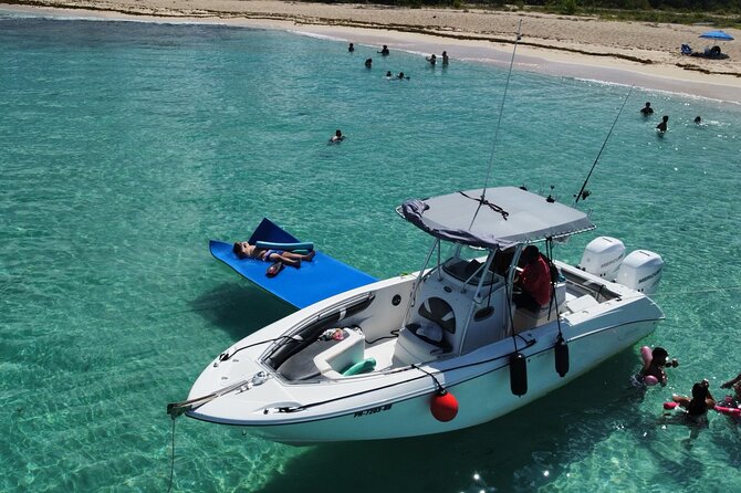 Half-Day Private Boat Experience – Appetizers & Drinks Included - 90 Minutes of Night Snorkeling With Light, Wetsuits, and Real Guidance