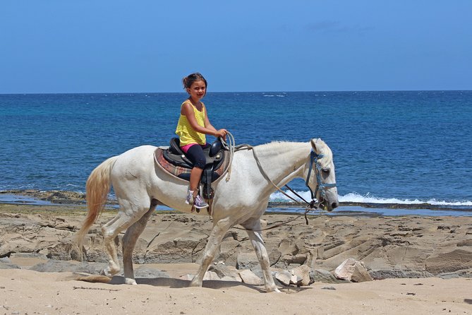 Horseback Riding through Secluded Beaches and Tropical Forests - What to bring, and what to wear (so you don’t regret it)