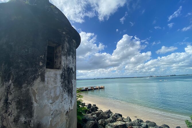 Instagramable Places in Old San Juan Tour - Stop 2: La Fortaleza (Palacio de Santa Catalina), government power in colonial form