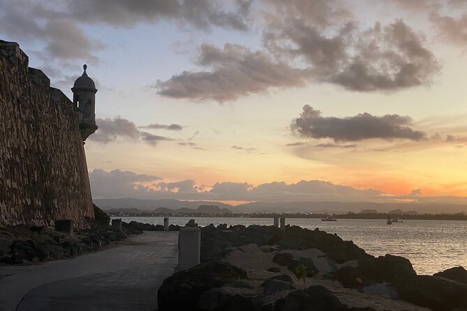 Instagramable Places in Old San Juan Tour - Getting started at Plaza Colón (and why the meeting spot is smart)