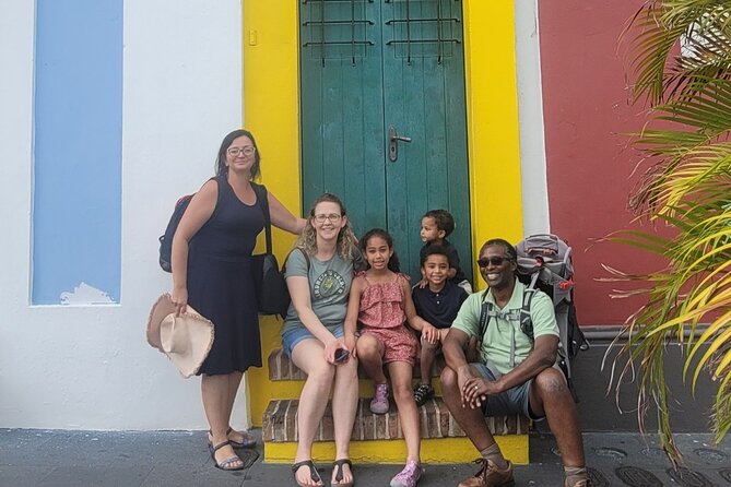 Intensive Old San Juan Opulent Coffee/Rum/Tastings Walking Tour - Crafting your souvenir with a certified artisan: why this is more than a quick stop