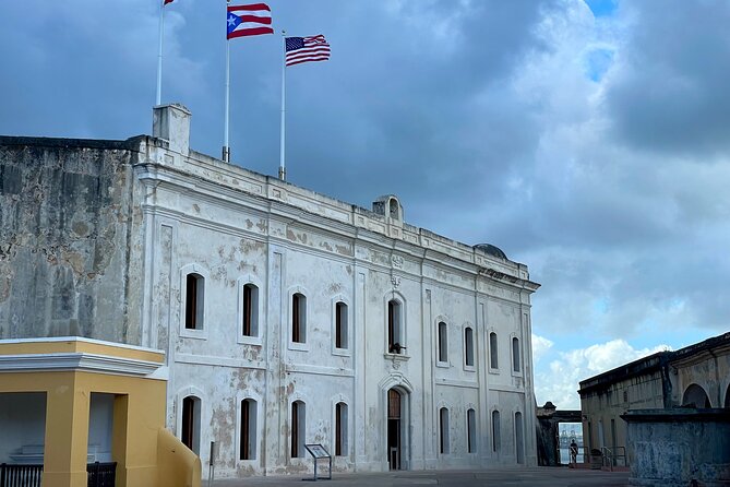 Old San Juan and San Cristobal Castle Walking Tour - Plaza Colón meeting spot, and how to start without stress