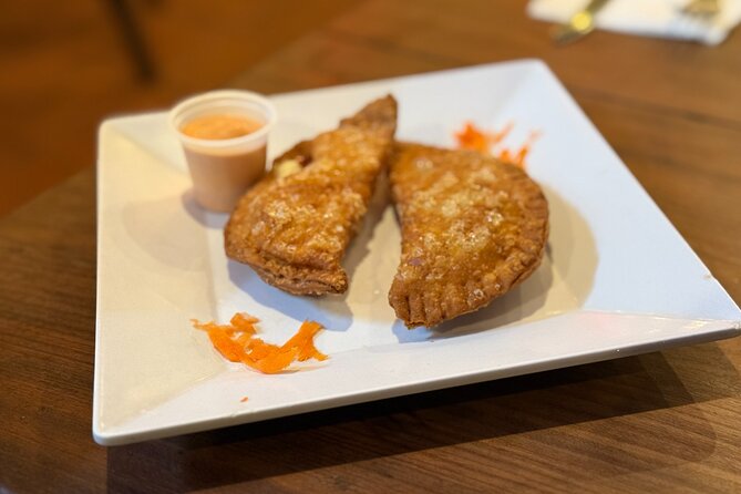 Old San Juan Food Tour with 7 Tastings of Authentic Local Flavors - Plaza Colón to San Cristóbal Castle, your orientation starts here