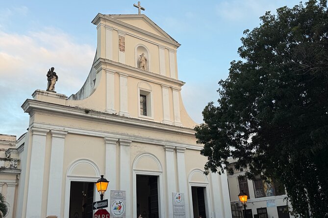 Old San Juan Food Tour with 7 Tastings of Authentic Local Flavors - Price and value: why $141 can make sense here