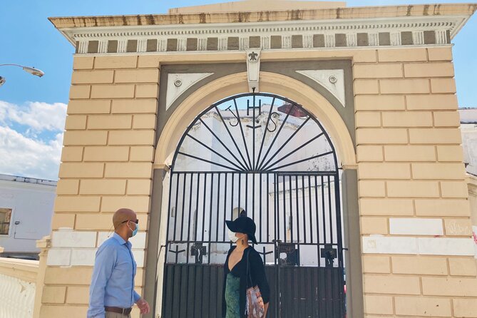 Old San Juan Immersive Walk: History and Culture - Small group pacing: less crowd stress, more real conversation