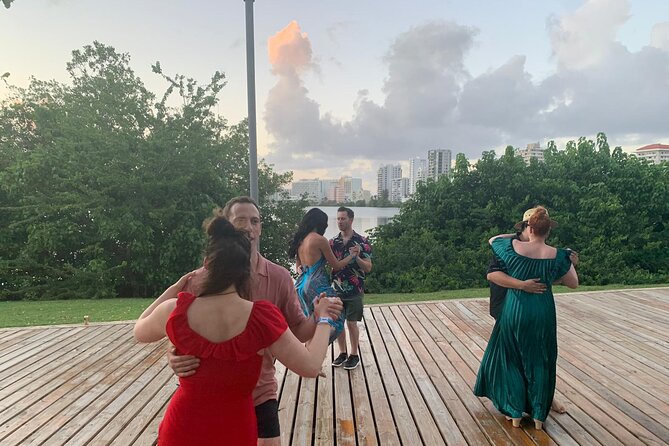 Outdoor Salsa Class Experience in San Juan - Key highlights worth your attention