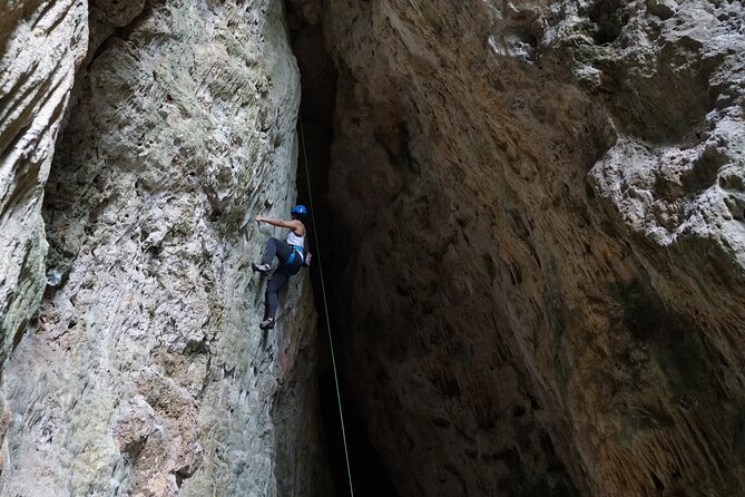 Private Guided Rock Climbing Trips in Puerto Rico - The 8-hour plan, from tie-in to sport routes