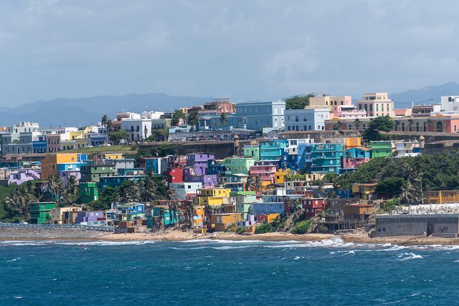 Private Old San Juan Walking Tour - Plaza de Recreo Las Piedras: The siege legend and bay views