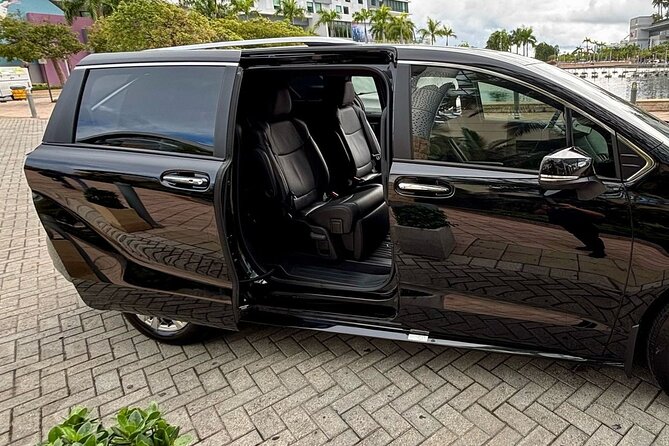 Puerto Rico Island Wide Transfers, Sienna Limited Luxury Minivan. - Where you’re met: airport, cruise port, and hotel pickups