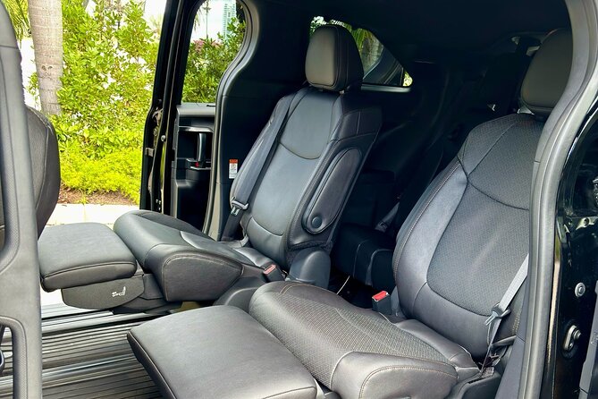 Puerto Rico Island Wide Transfers, Sienna Limited Luxury Minivan. - Pricing that’s easy to plan: flat fee plus a couple of add-ons