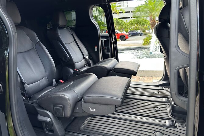Puerto Rico Island Wide Transfers, Sienna Limited Luxury Minivan. - Timing for airport and late-night rides without stress