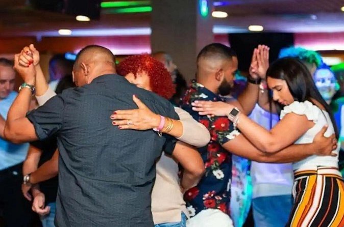 Salsa Dance Class and Nightlife Tour in San Juan - Group Size and Instructor Attention: Why Max 10 Matters