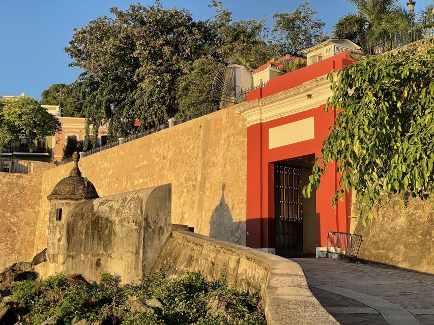 San Juan: Old Town Sunset Walking Tour - Antiguo Palacio de la Intendencia and Capilla del Santo Cristo de la Salud