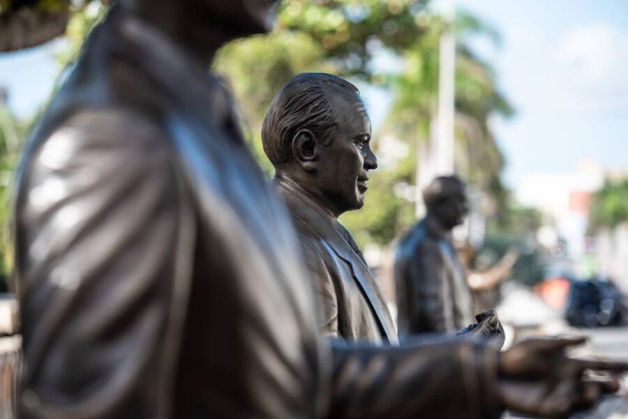 San Juan: Private City Highlights Driving Tour - From pickup to Old San Juan, where forts and walls set the tone